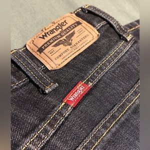 Men's Wrangler Flex Relaxed-Fit Bootcut Jeans